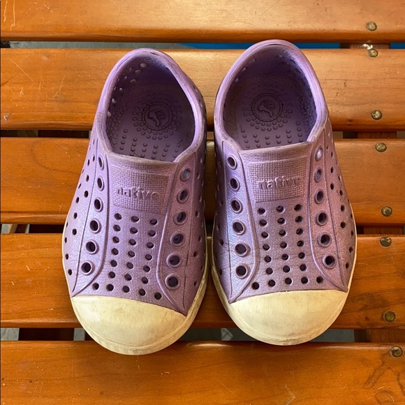 Purple native shoes - Picture 1 of 4